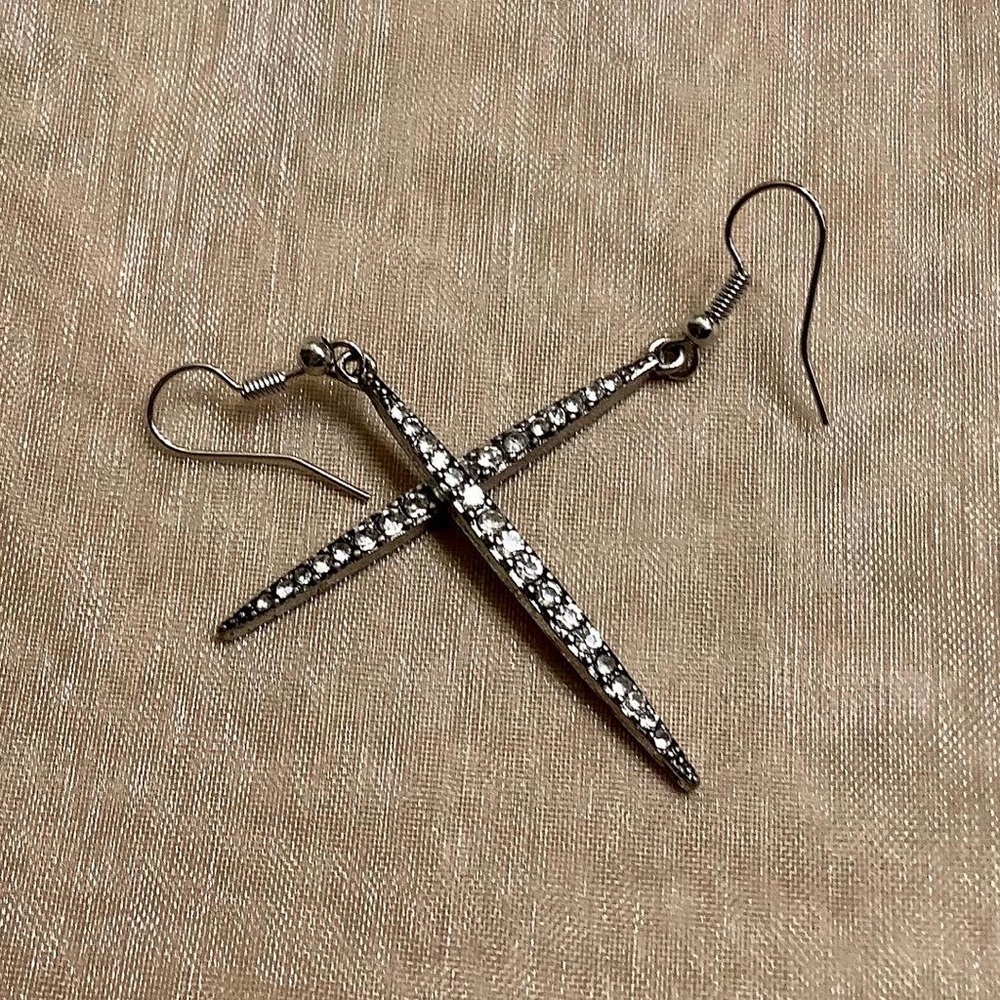 Earrings - Picture 2 of 3
